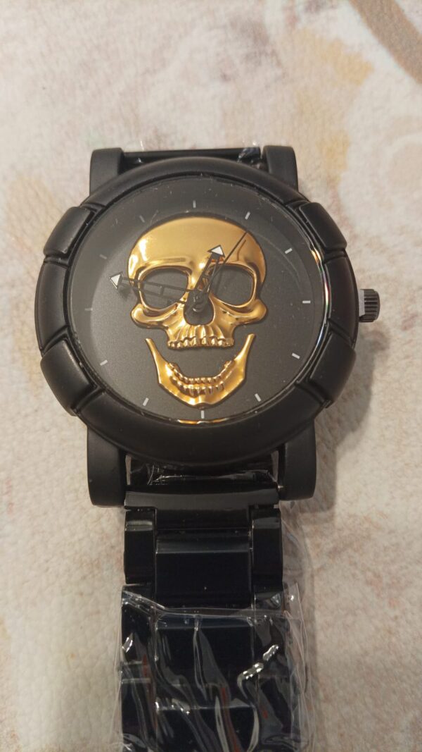 Reloj de Hombre Diseño Calavera Dorada - Imagen 2